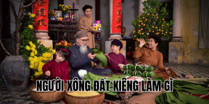 người xông đất kiêng làm gì